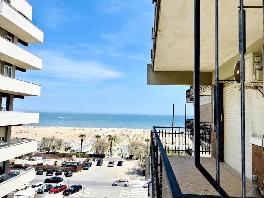 Appartamento Vista Mare Римини Екстериор снимка
