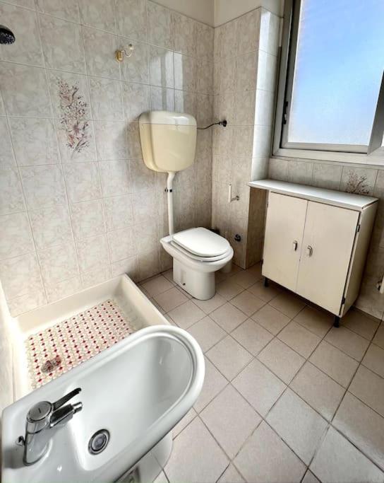 Appartamento Vista Mare Римини Екстериор снимка